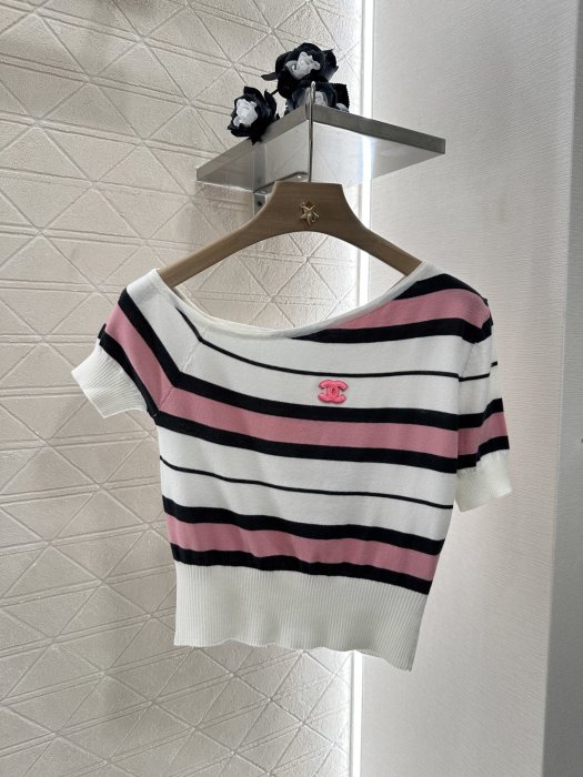 Футболка женская