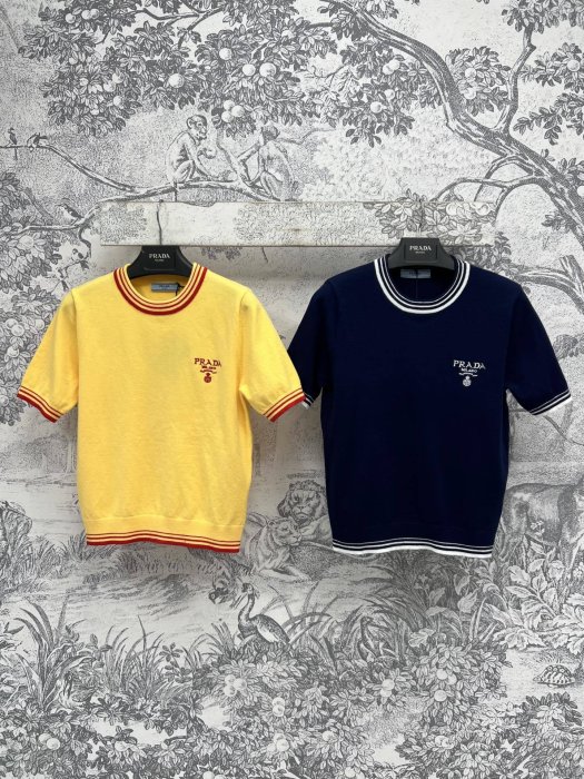 Футболка женская