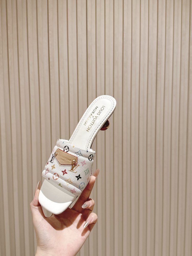 Босоніжки фото 8