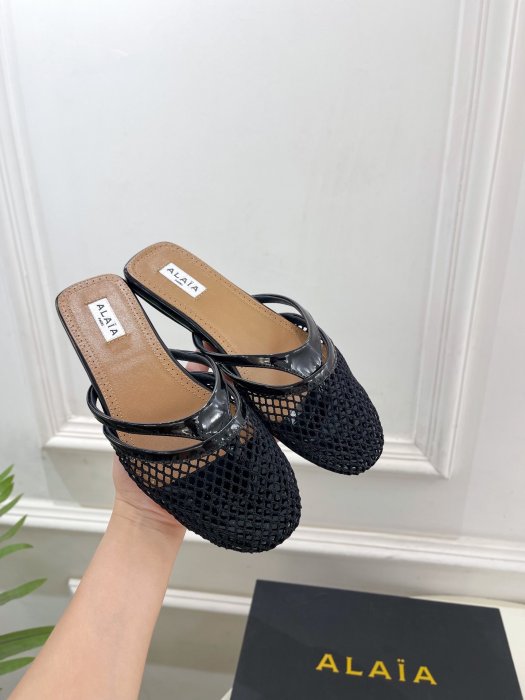 Шлепанцы женские фото 5