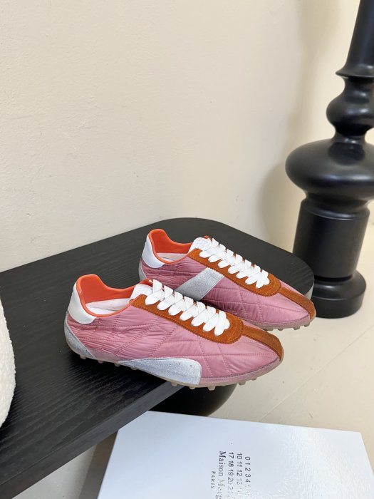 Кросівки фото 2