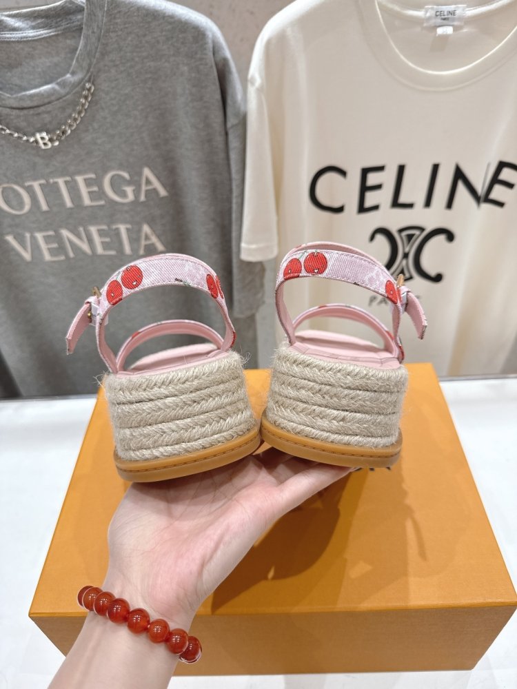 Sandals women's фото 8