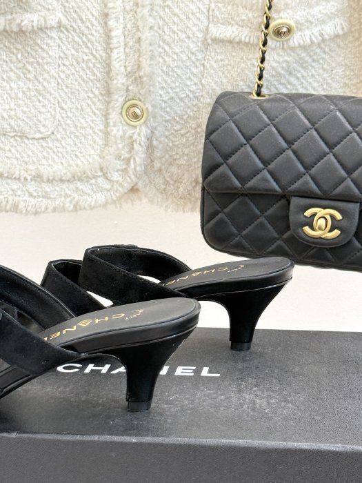 Босоножки фото 6