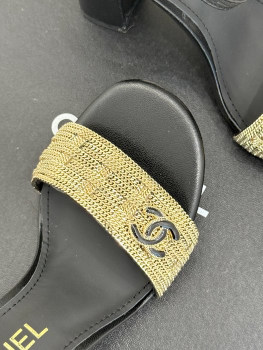 Босоножки фото 7