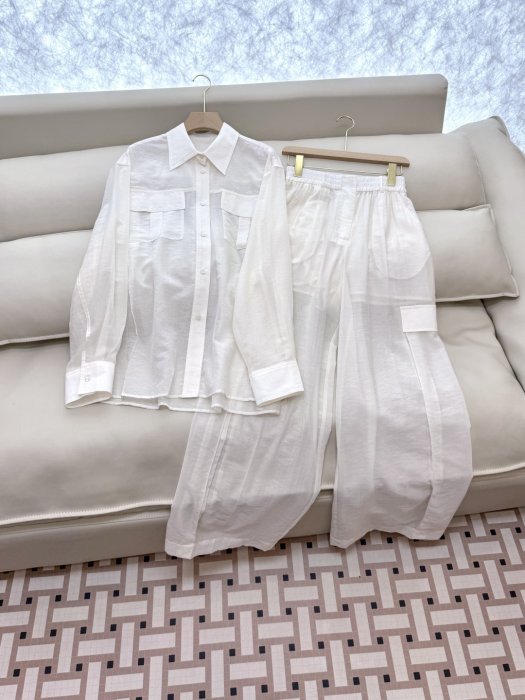 Костюм женский фото 3