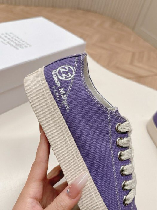 Кеди жіночі з роздвоєним носком фото 9