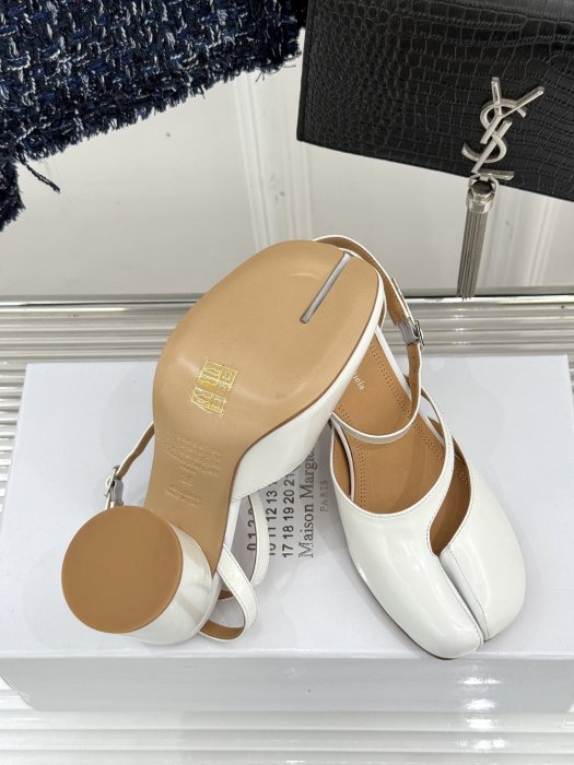 Босоніжки з роздвоєним носком фото 9