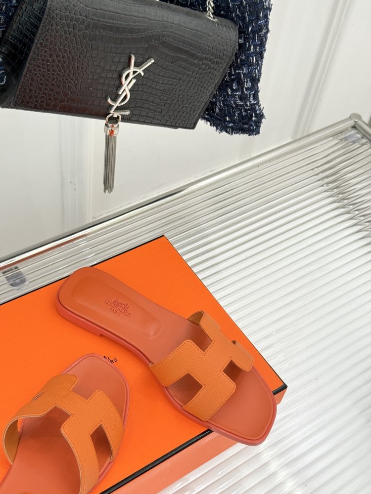 Шльопанці жіночі фото 5