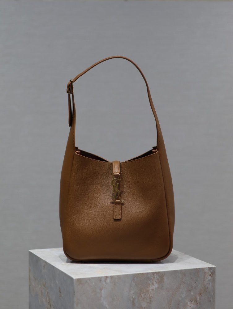 A bag women's LE 5A7 23 cm