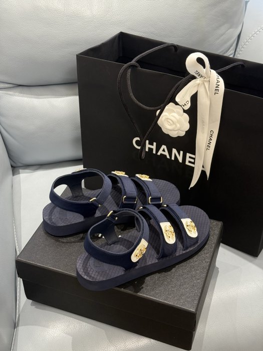 Сандалии женские фото 3