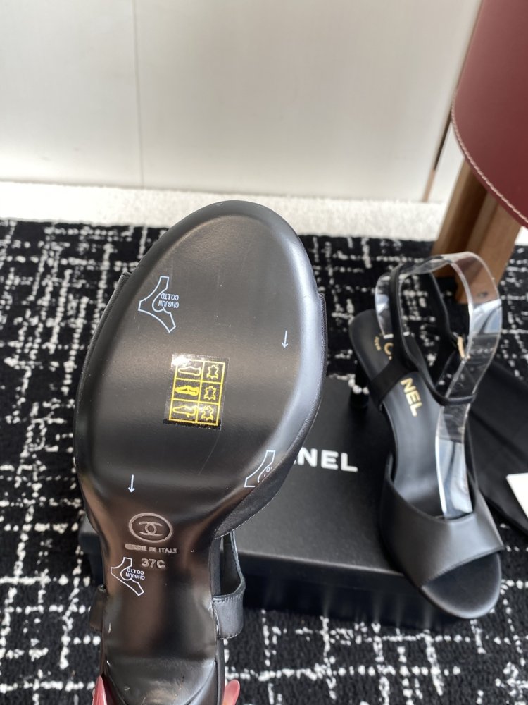 Босоножки фото 9