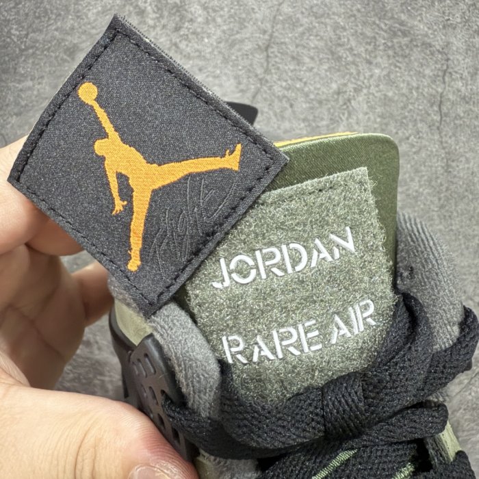 Кроссовки UNDEFEATED x Jordan Air Jordan 4 фото 6