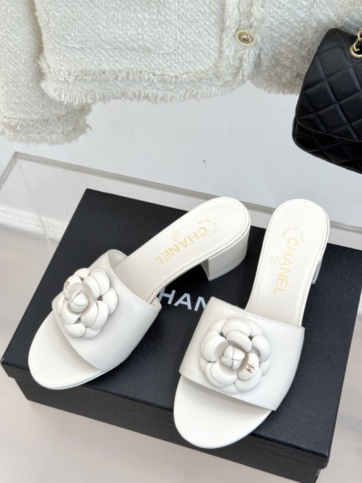 Босоножки фото 2