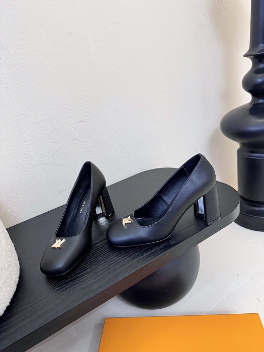 Туфли женские фото 3