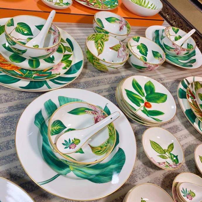 Большой набор посуды из костяного фарфора, 58 предметов, серия Tropical Rainforest фото 2