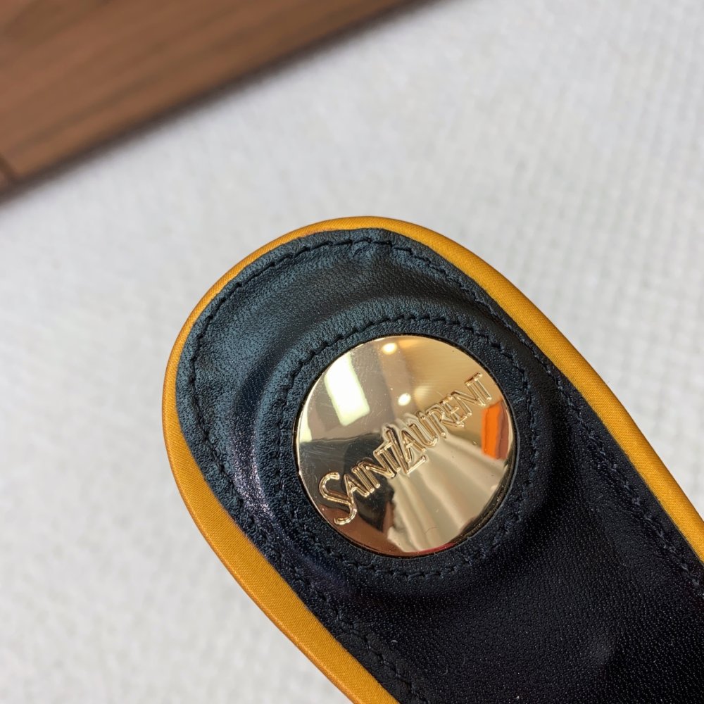 Босоножки фото 8