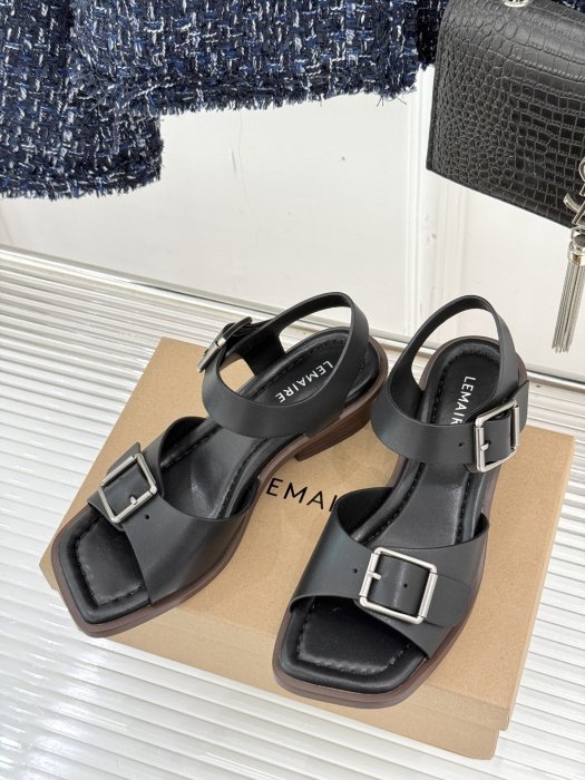 Босоножки фото 2