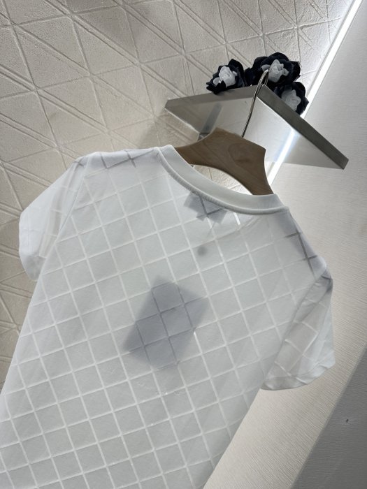 Футболка женская фото 4