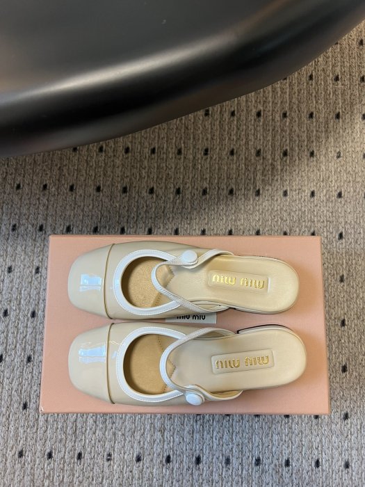 Босоножки фото 2