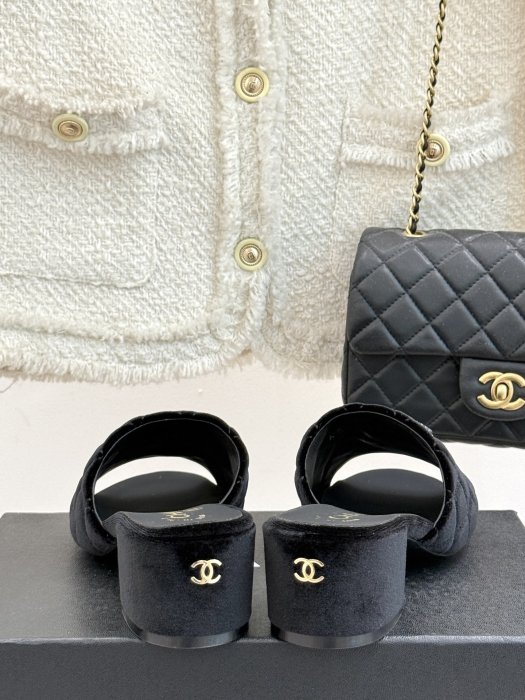 Босоножки фото 6