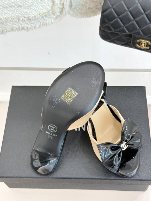 Босоножки фото 9