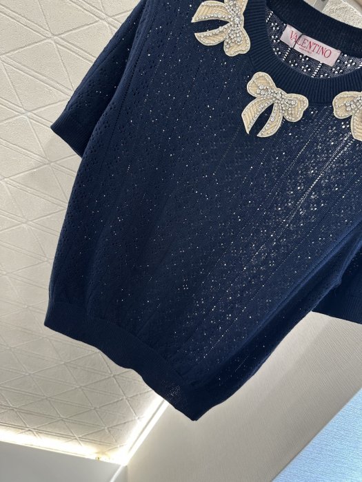 T-shirt women's фото 5