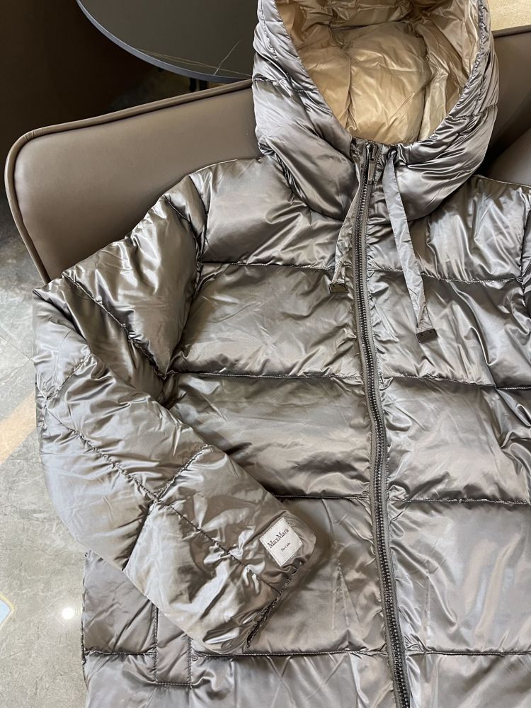 Down jacket female - the size L фото 2