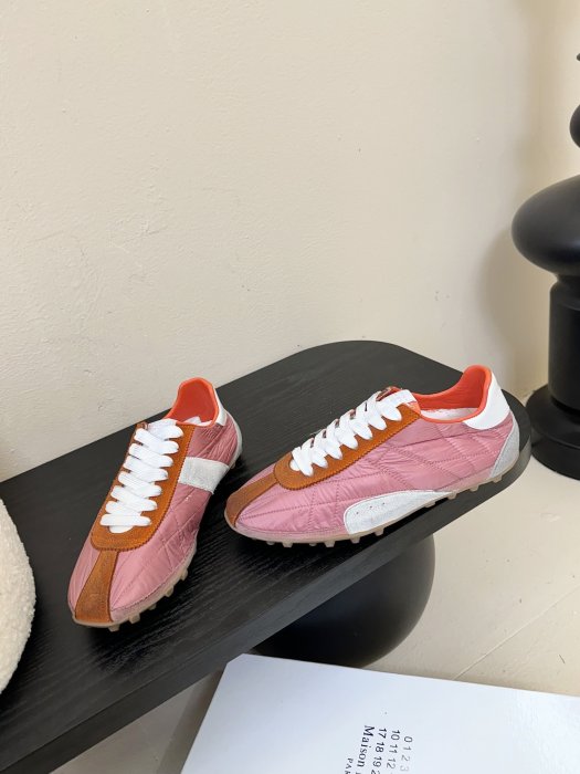 Кросівки фото 3