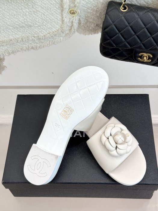 Босоножки фото 9