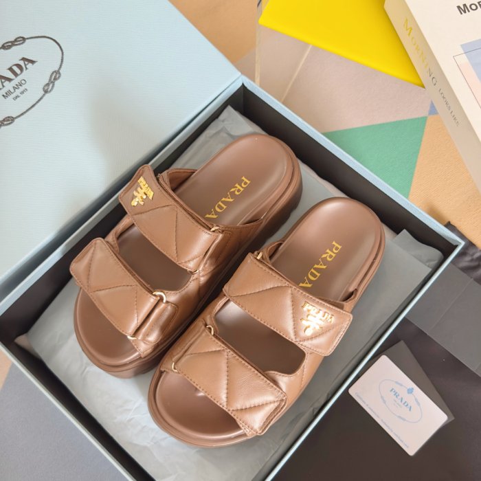 Шлепанцы фото 5