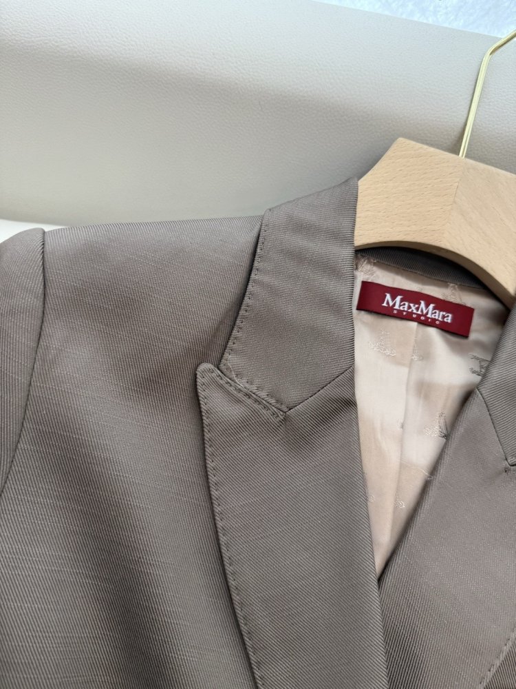 Костюм женский фото 9