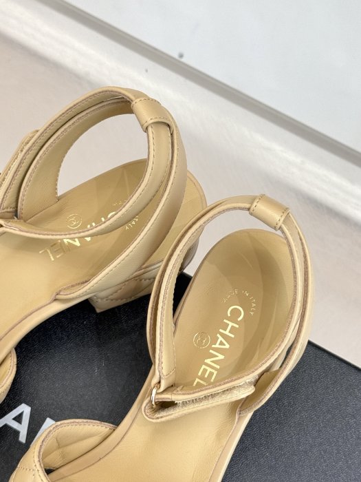 Босоножки фото 8