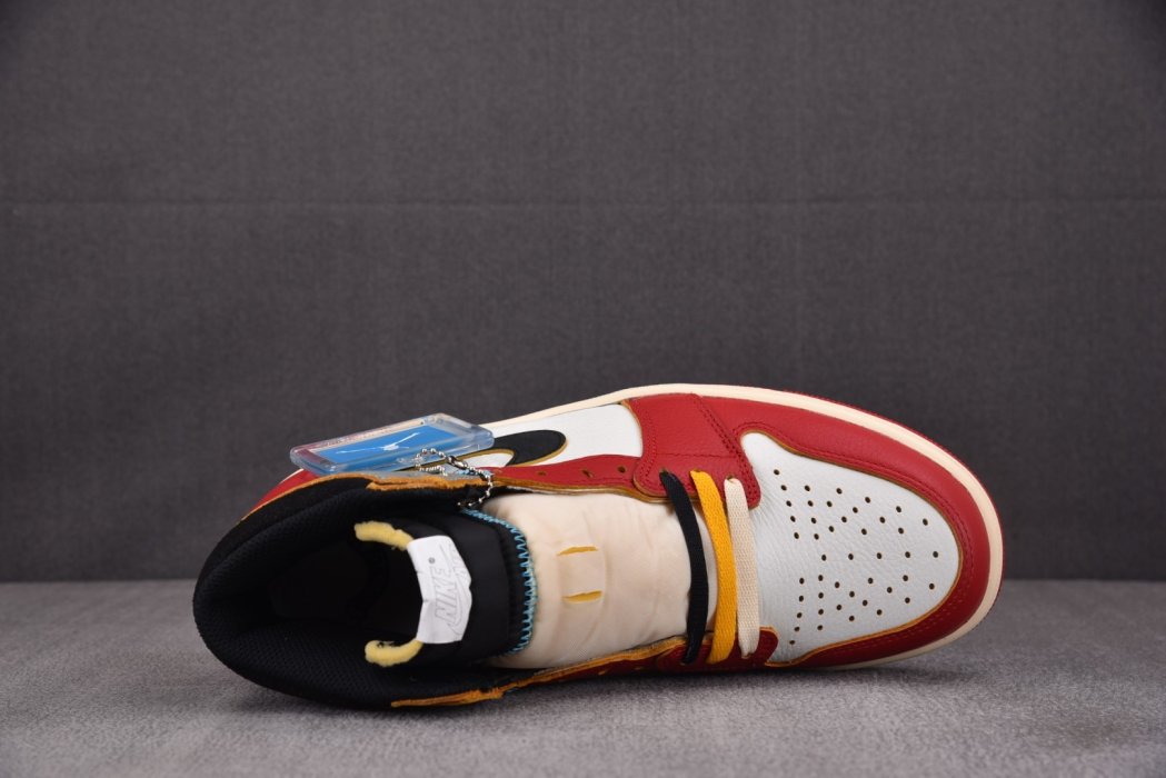 Кроссовки Union LA x Air Jordan Air 1 Retro High OG SP Chicago Shadow фото 3