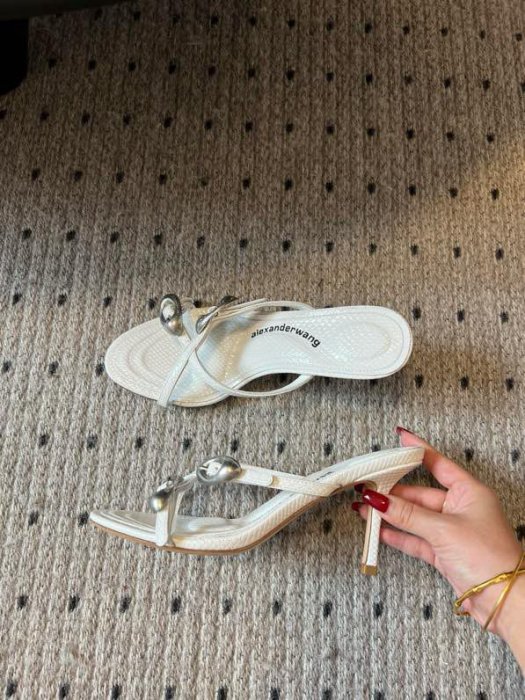 Босоножки фото 2