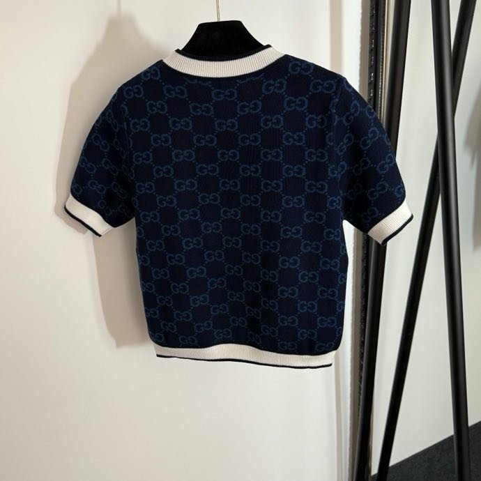 T-shirt women's фото 8