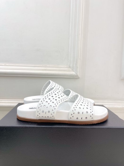 Шлепанцы женские фото 4