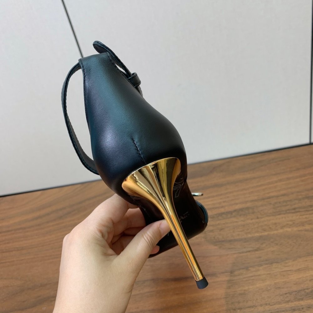 Босоножки фото 8