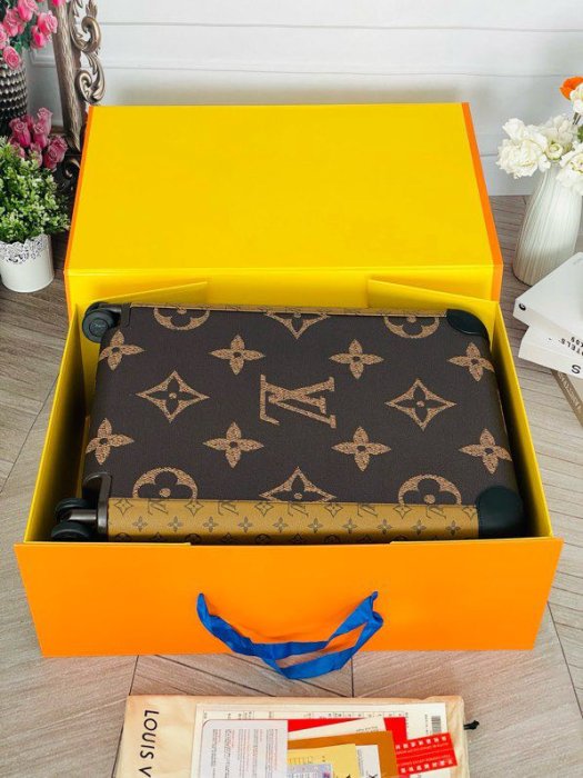 Чемодан Horizon 55 для ручной клади 38х55х21 см фото 3