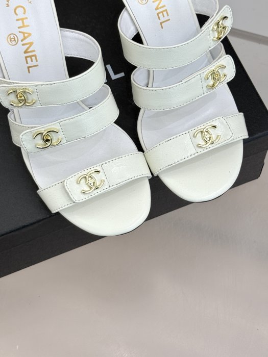 Босоножки фото 7