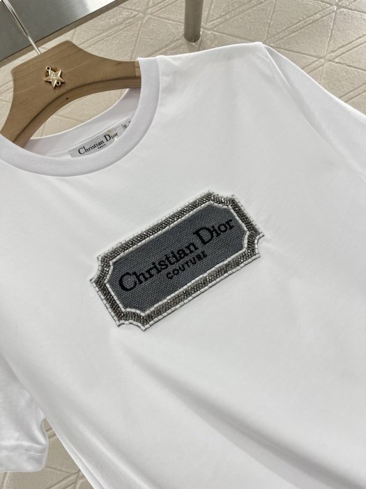 T-shirt women's фото 8