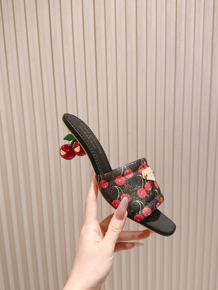 Босоніжки фото 7