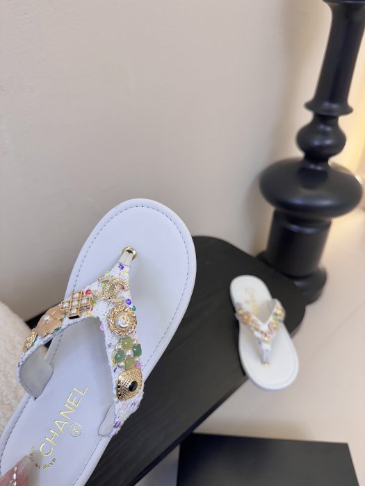 Шлепанцы фото 6