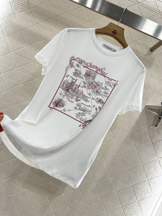 T-shirt women's фото 6