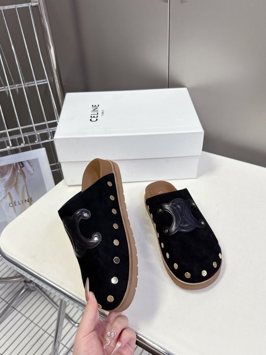 Шлепанцы женские фото 4