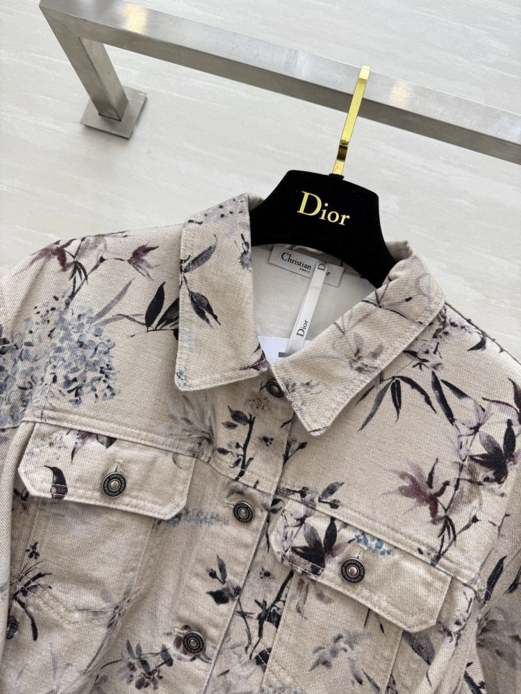 Jacket women's фото 4