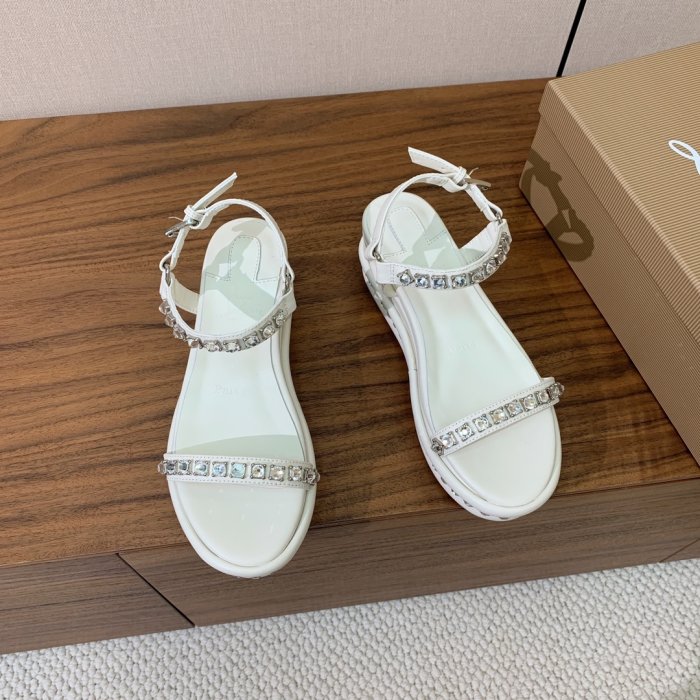 Босоножки фото 4