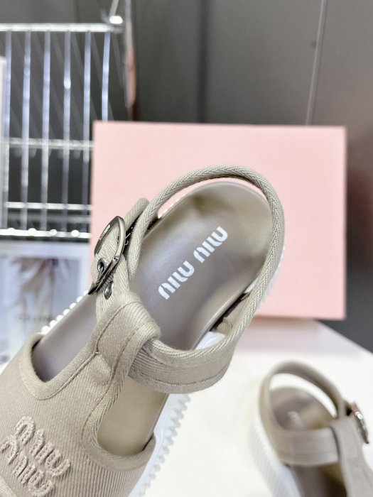 Сандалии женские фото 7