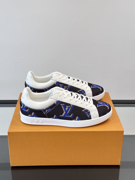 Кроссовки мужские