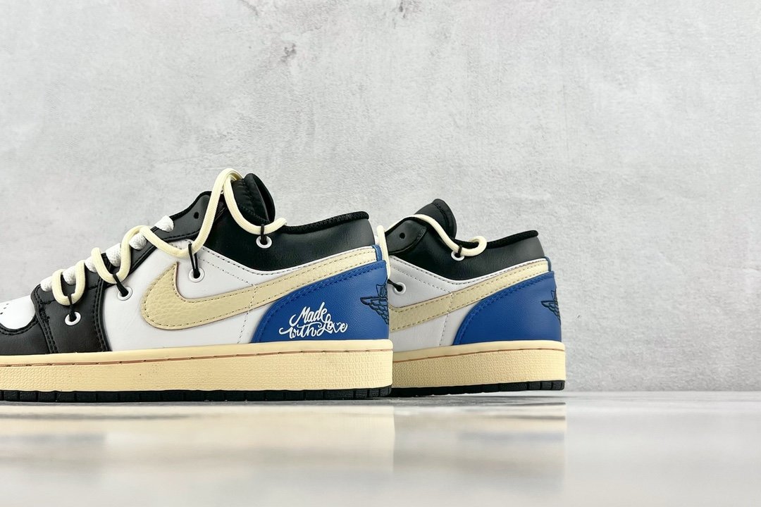 Кросівки Air Jordan 1 Low фото 8