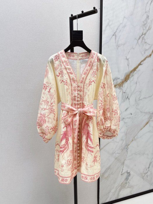 Платье с цветочным принтом